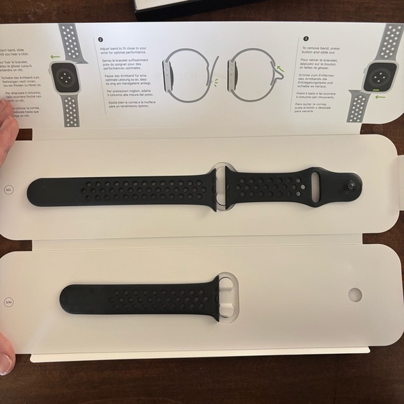 Nike Series 7 Apple Watch 41 mm - Picture 8 of 13